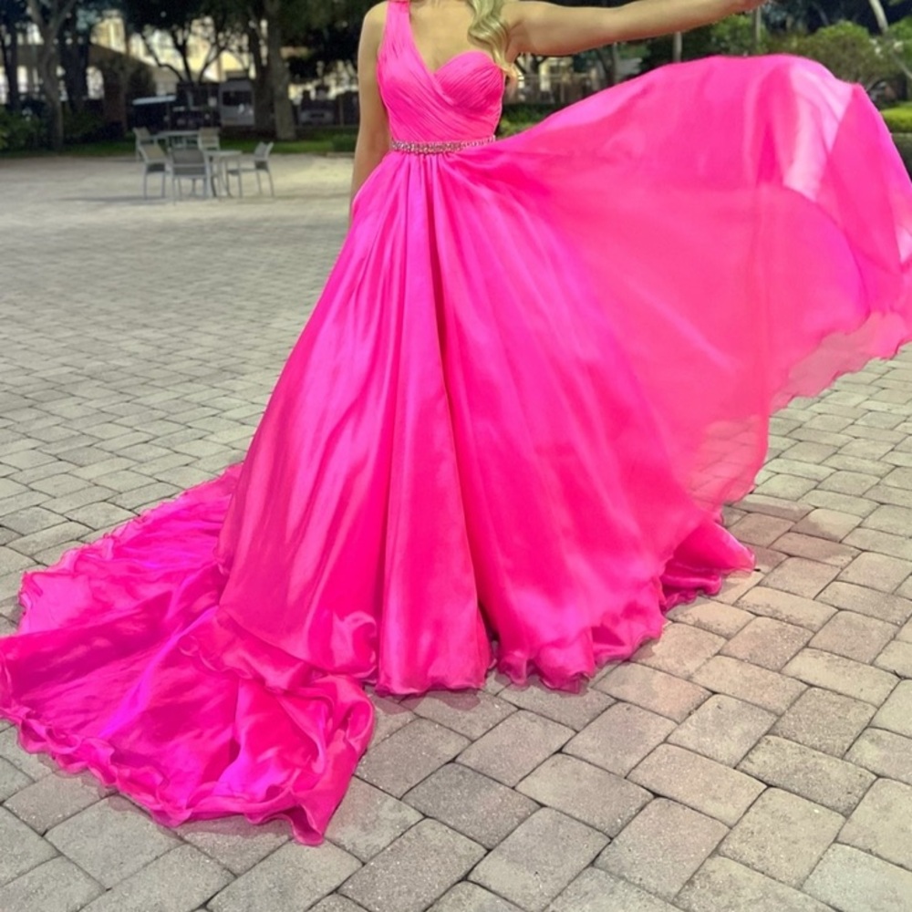 Ashley Lauren Hot Pink Couture Ball gown, size 4